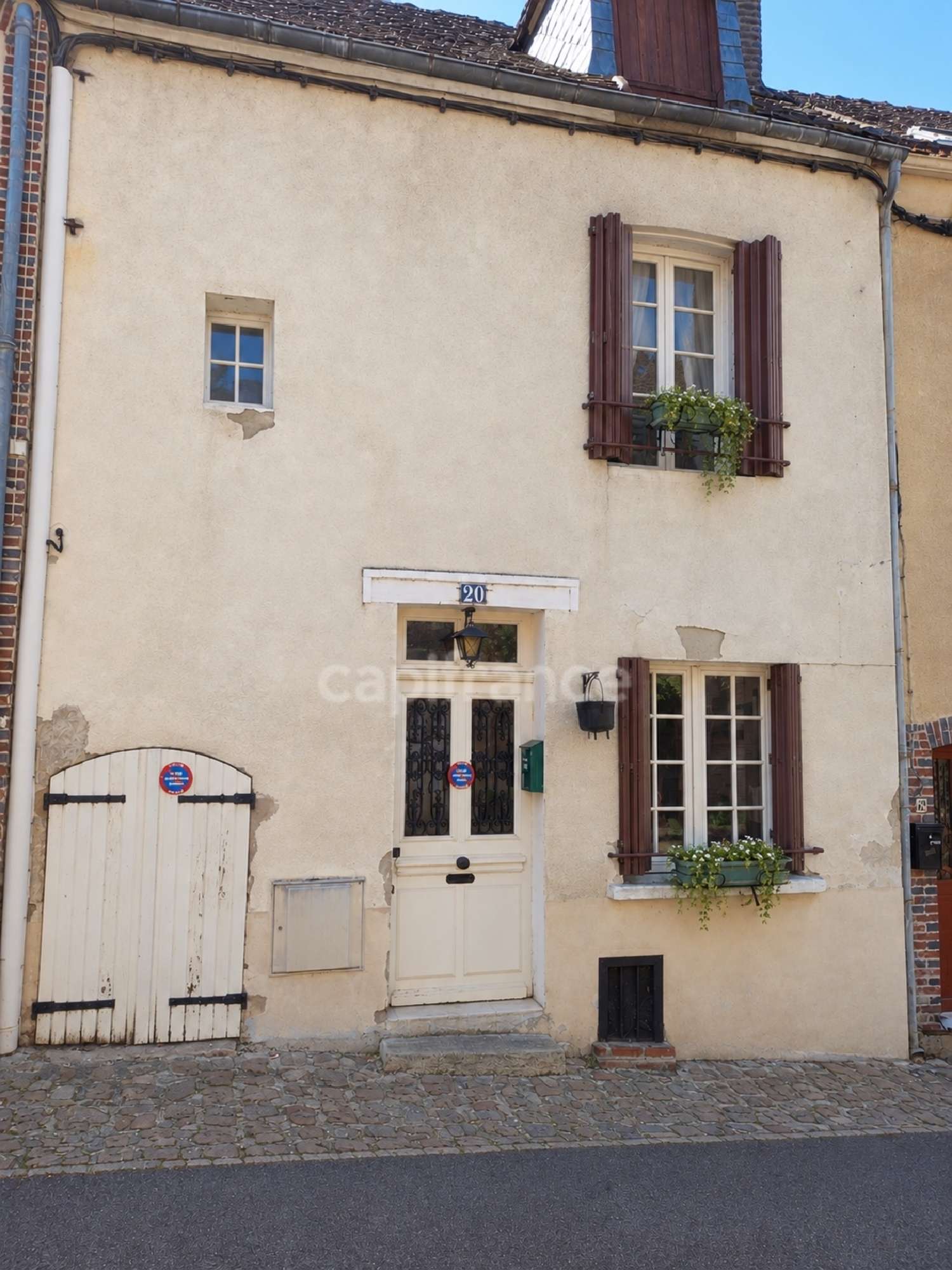 for sale city house Joigny Yonne 1