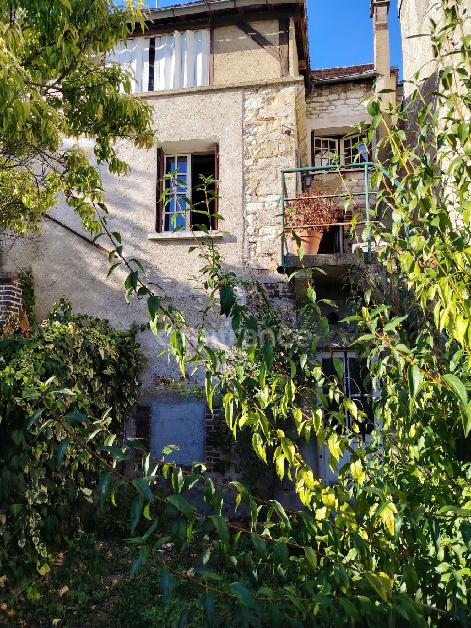 for sale city house Joigny Yonne 5