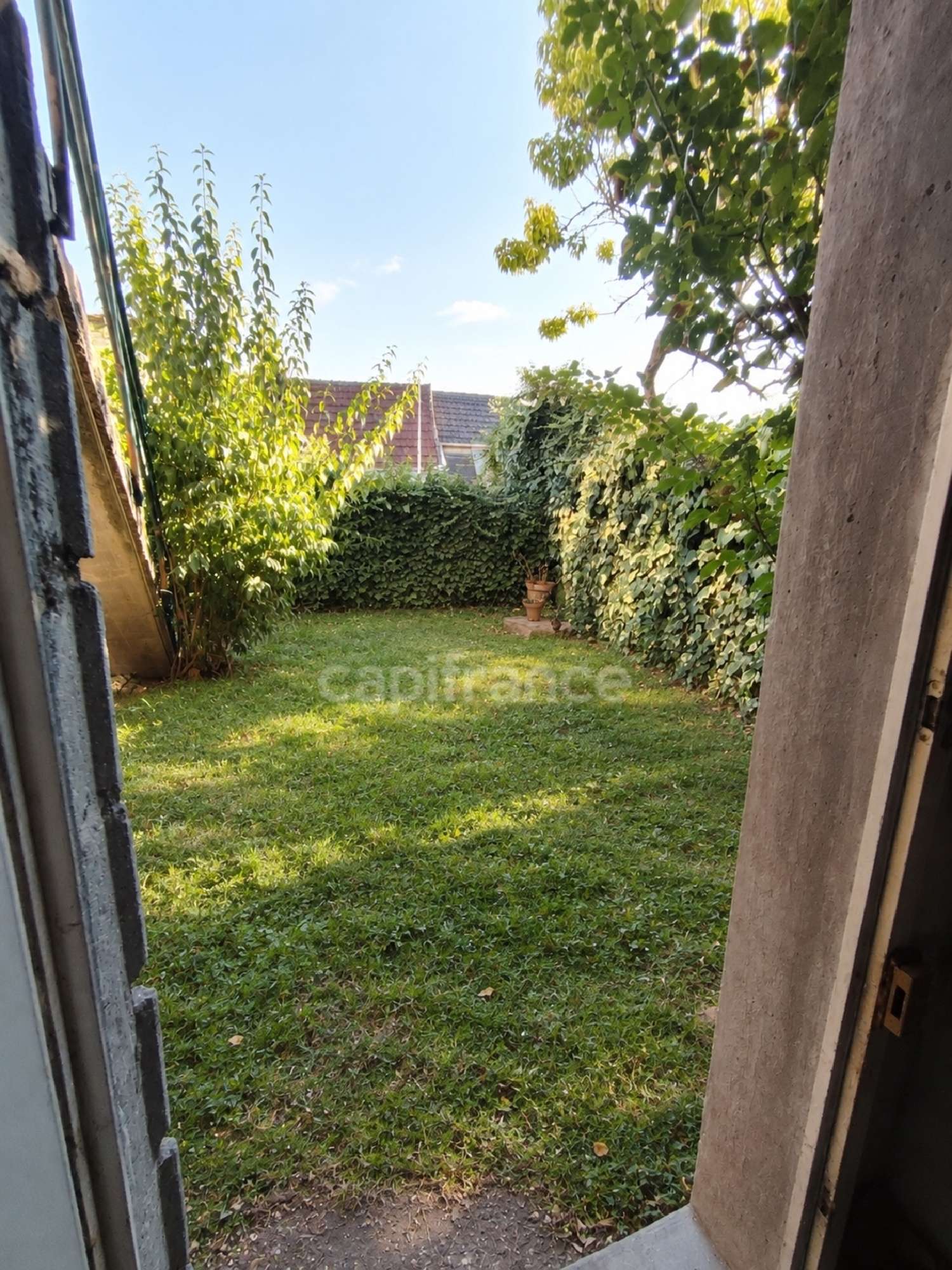 for sale city house Joigny Yonne 8