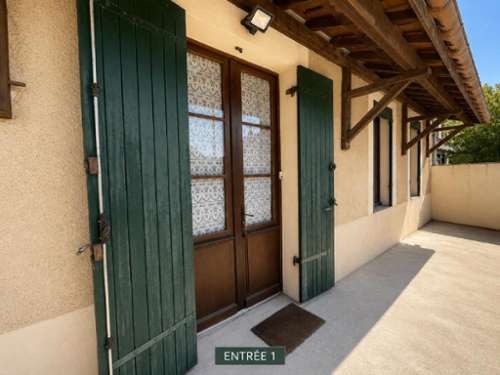 Labarde Gironde Stadthaus Bild 7410001