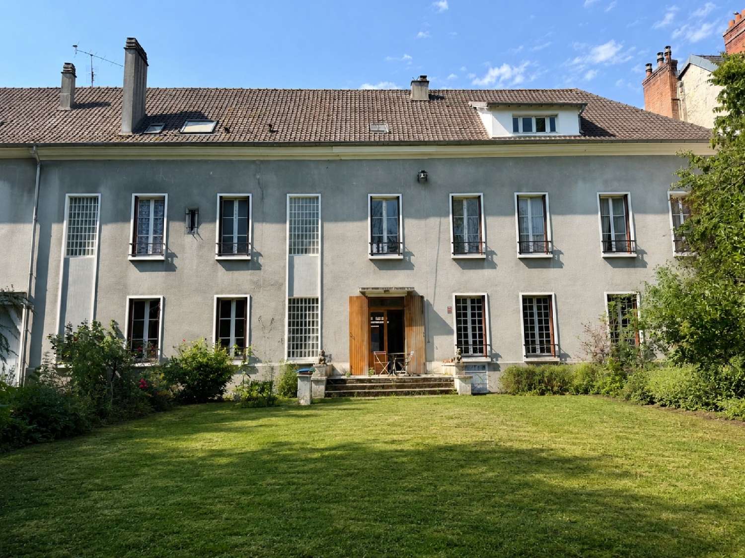 te koop stadshuis Meaux Seine-et-Marne 1