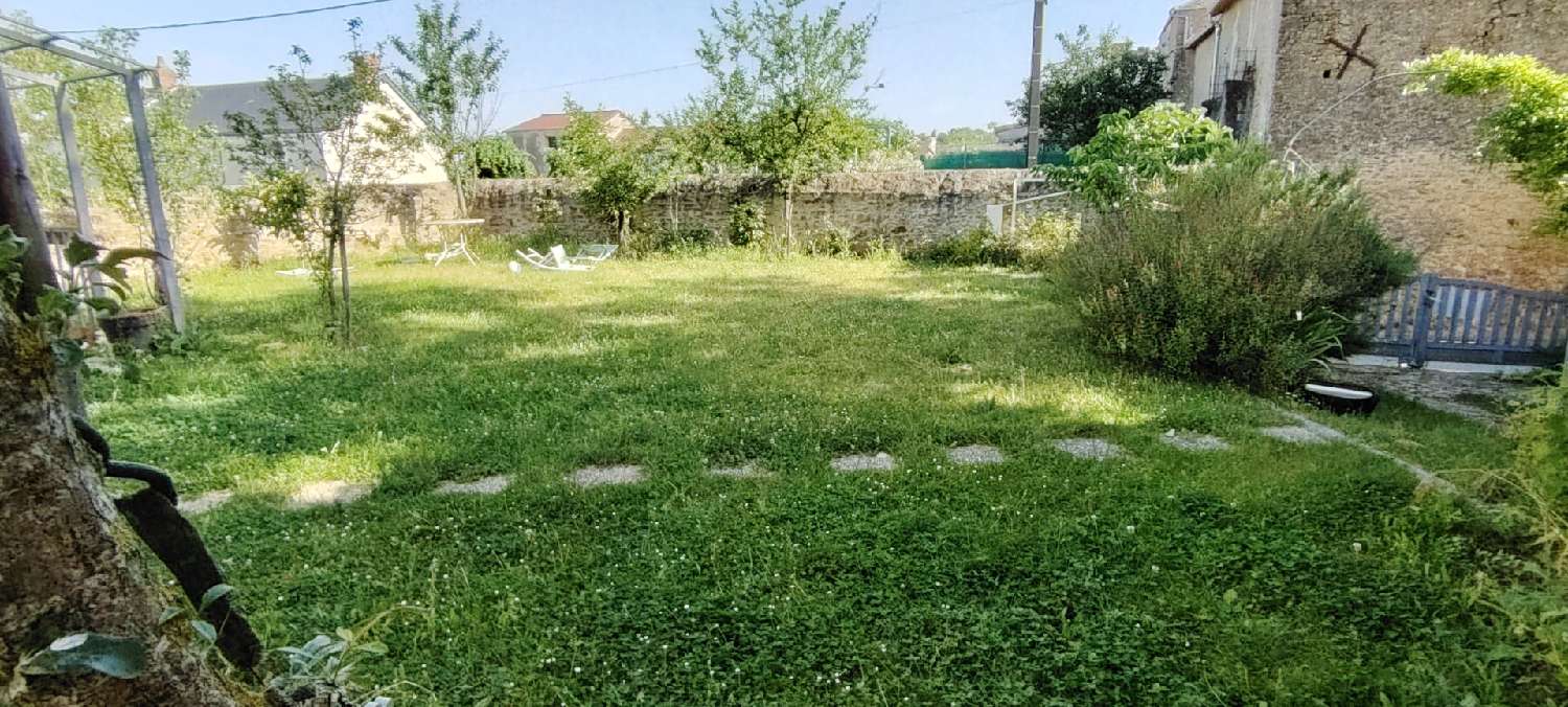  à vendre maison de ville Oiron Deux-Sèvres 2