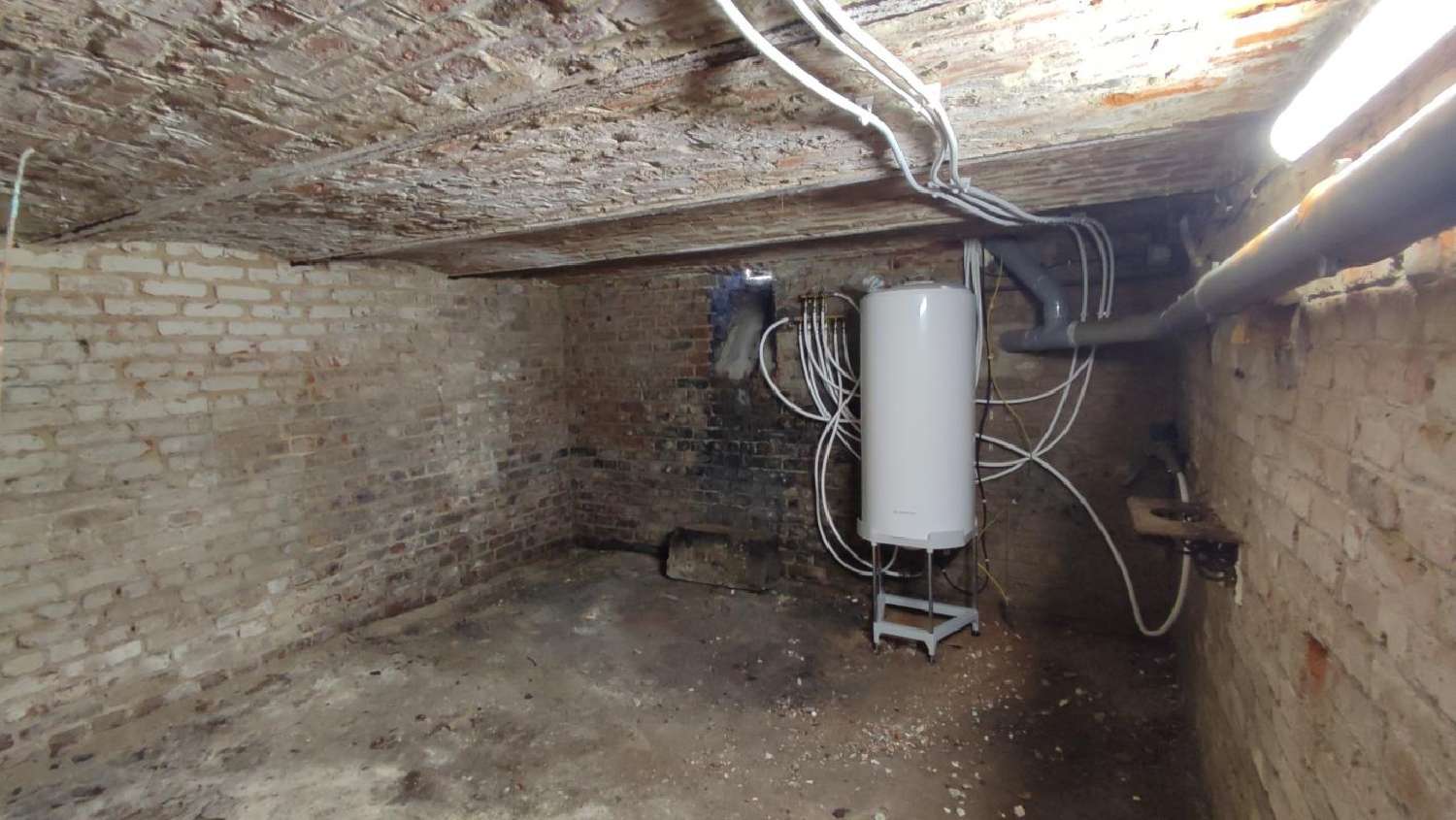 te koop stadshuis Saint-Quentin Aisne 8