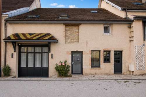 Sampans Jura Stadthaus Bild 7402648