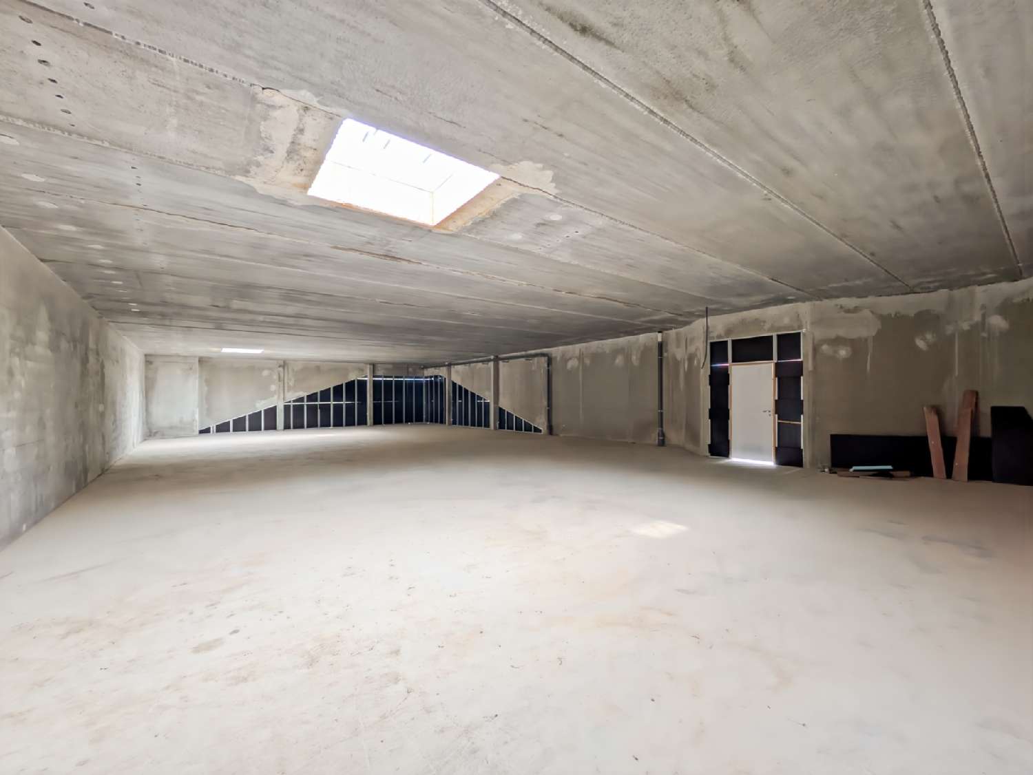  te koop bedrijfsruimte/ kantoor Évian-les-Bains Haute-Savoie 4