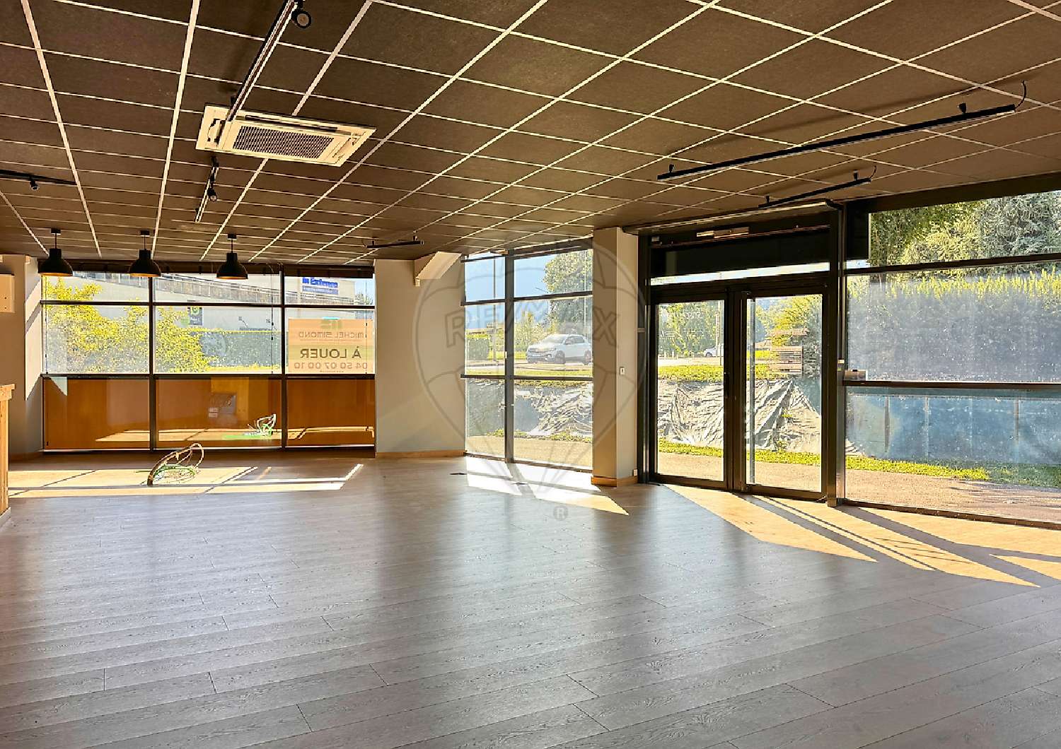  à vendre commerce Marnaz Haute-Savoie 5