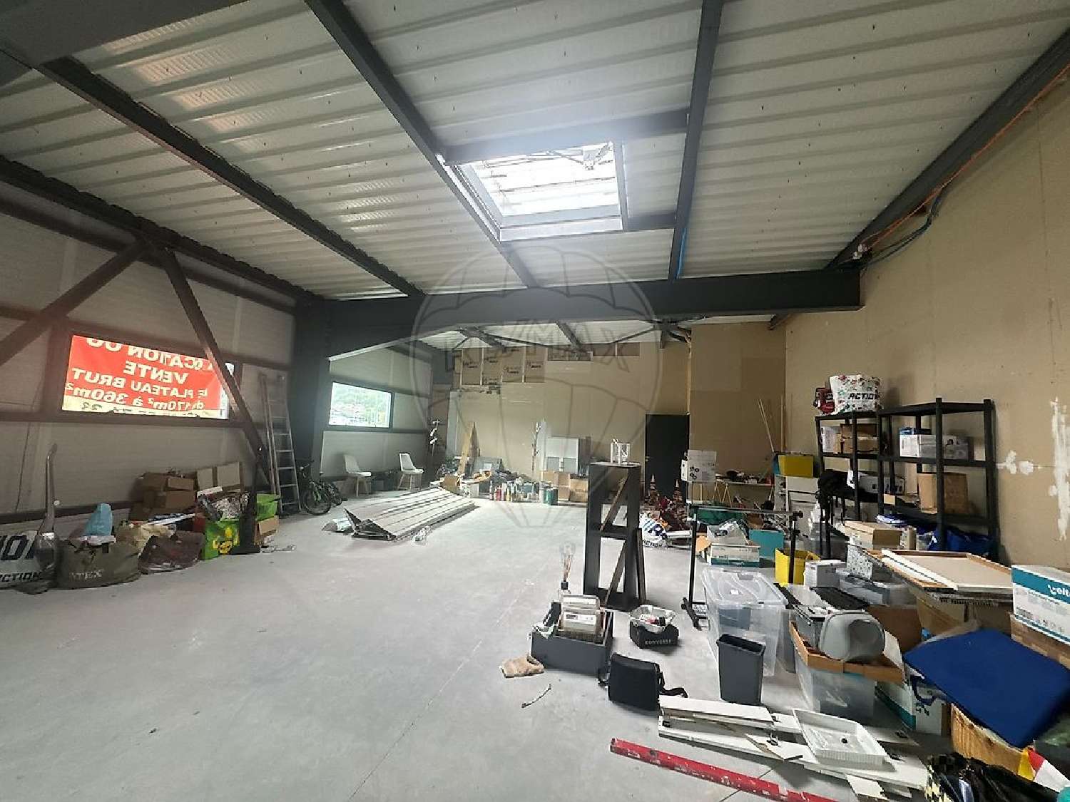  à vendre commerce Marnaz Haute-Savoie 3