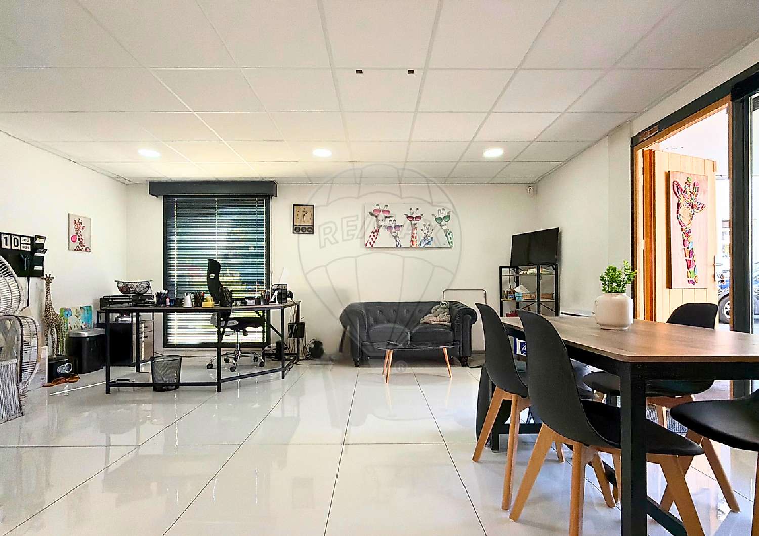 en venta local comercial Marnaz Haute-Savoie 4