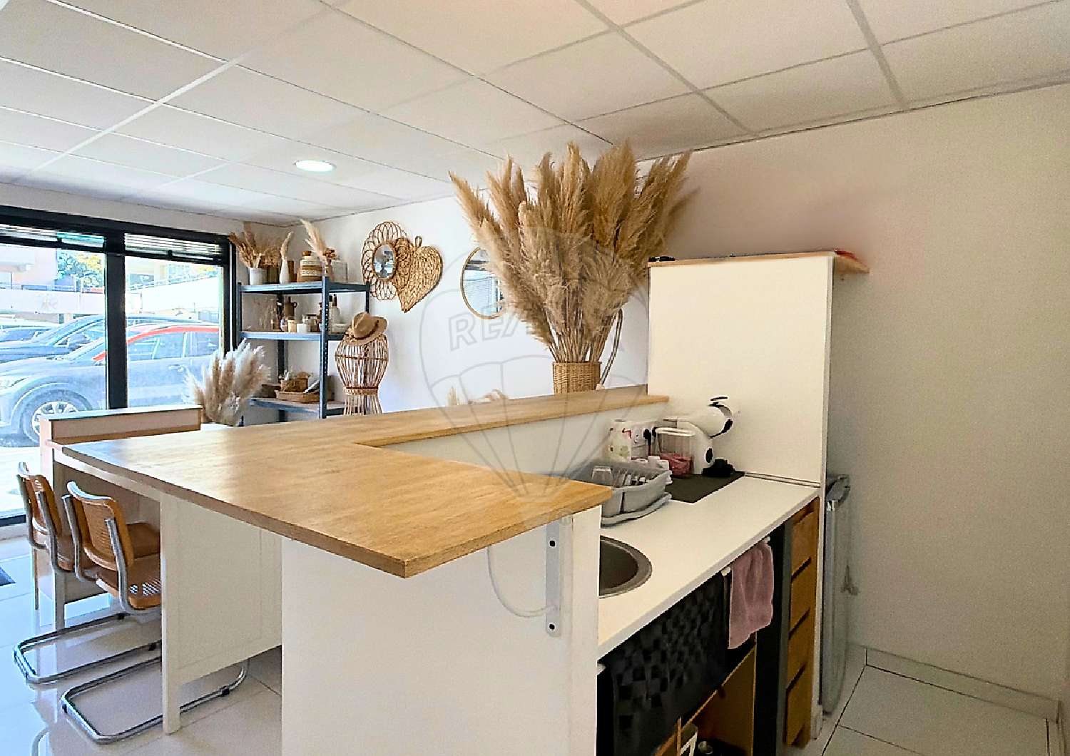 en venta local comercial Marnaz Haute-Savoie 7