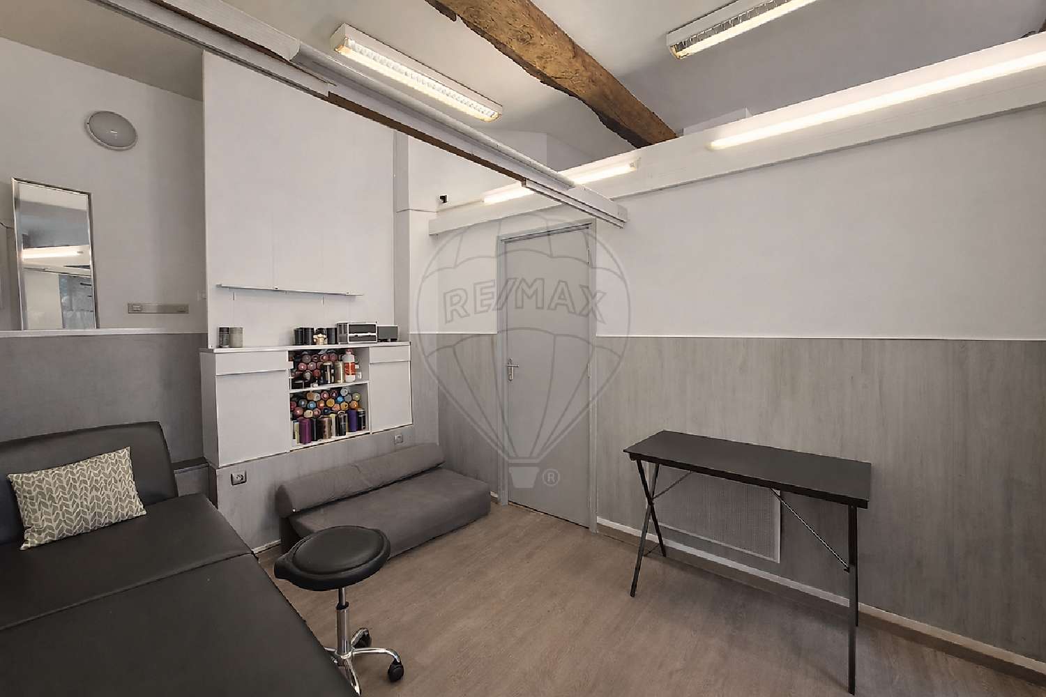  for sale commercial Villefranche-sur-Saône Rhône 1