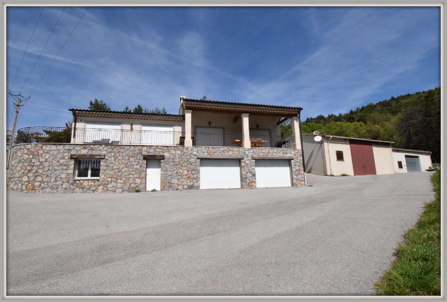  à vendre propriété Peyroules Alpes-de-Haute-Provence 2