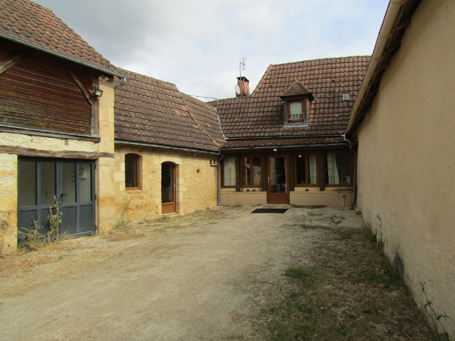 en venta casa rústica Auriac-du-Périgord Dordoña 3