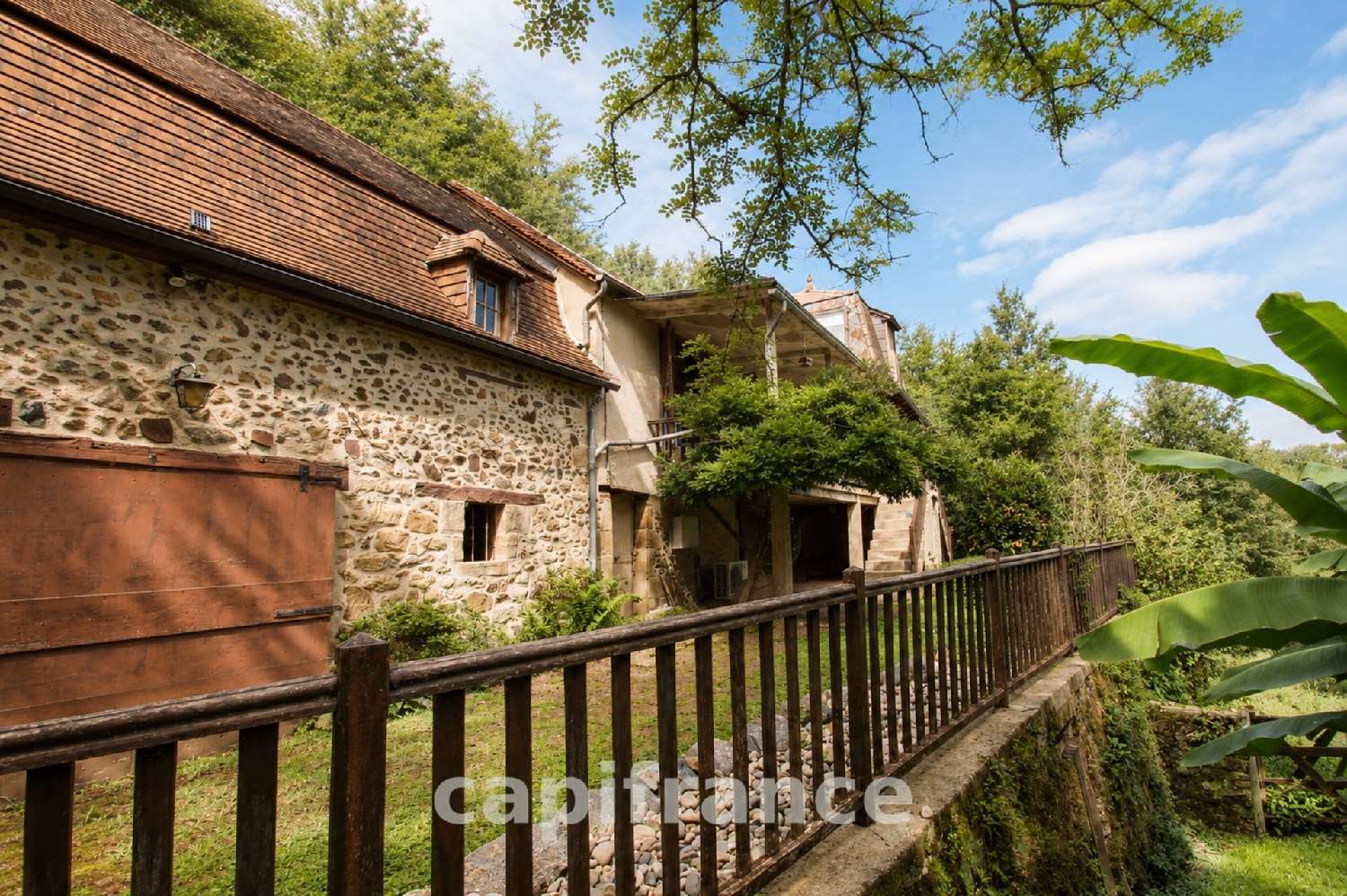  for sale farm Beaulieu-sur-Dordogne Corrèze 2