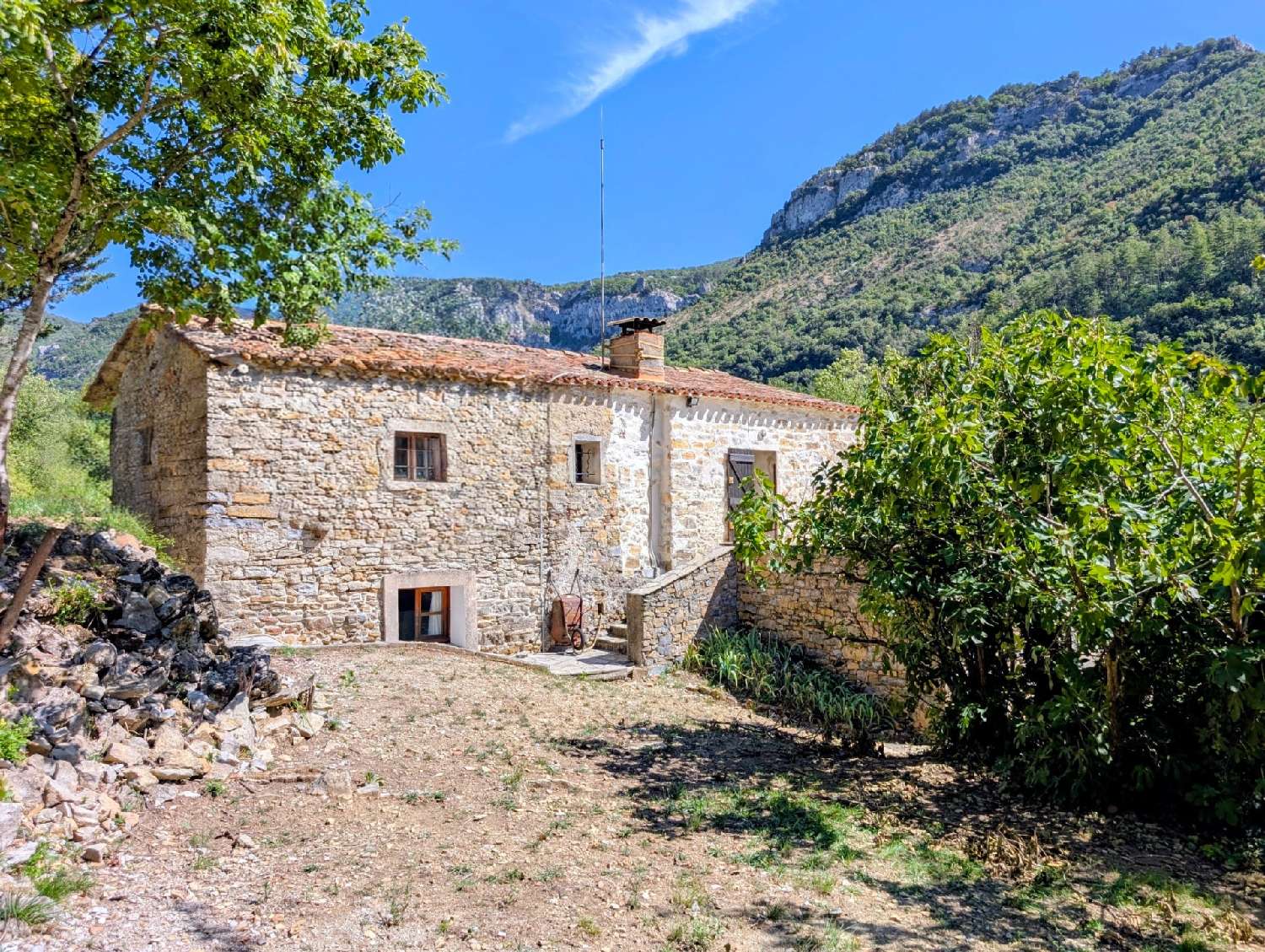 te koop boerderij Gorniès Hérault 3