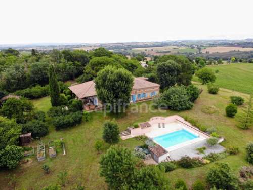 L'Isle-Jourdain Gers farm foto 7407340