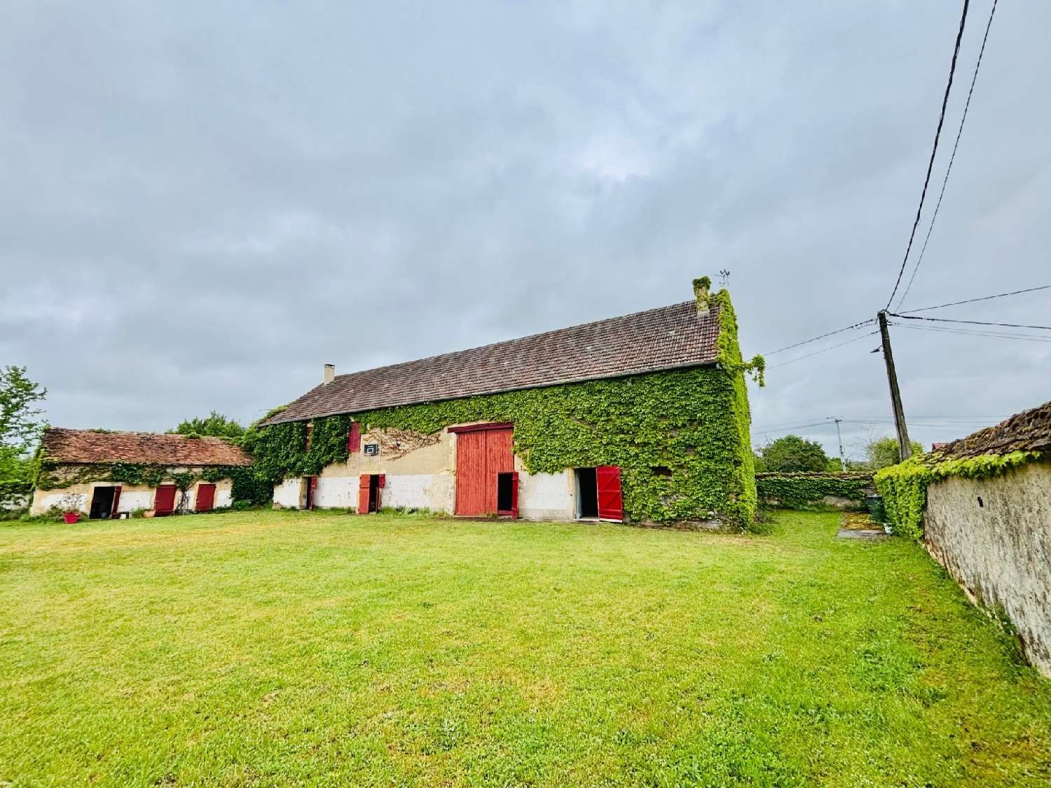 for sale farm La Guerche-sur-l'Aubois Cher 3