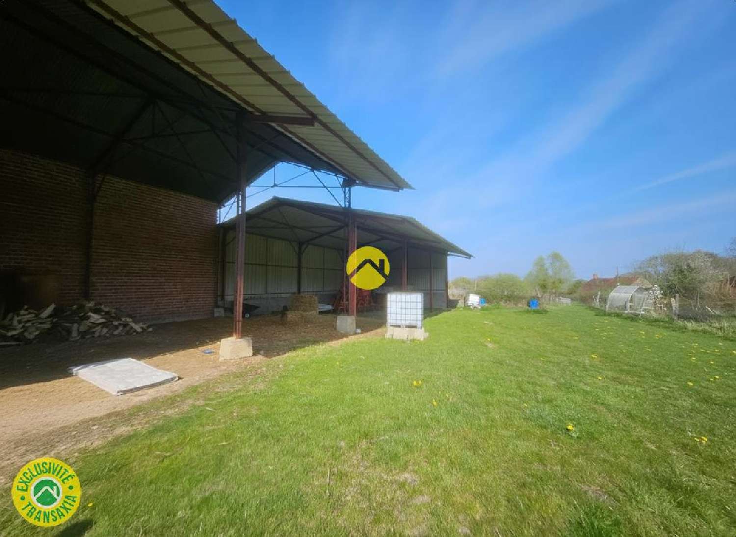 à vendre ferme Nérondes Cher 1
