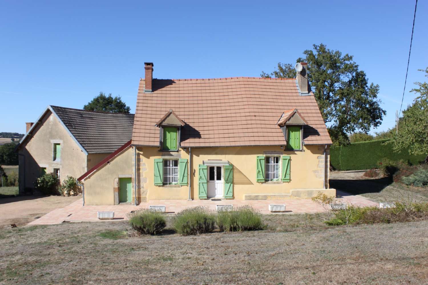 for sale farm Saint-Éloy-d'Allier Allier 1