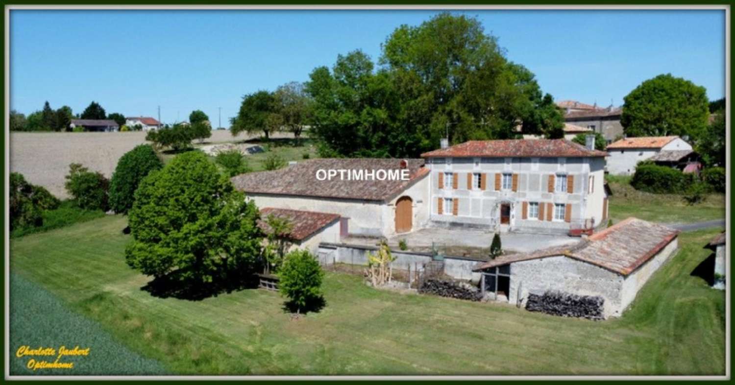 en venta casa rústica Saint-Hilaire Charente 1