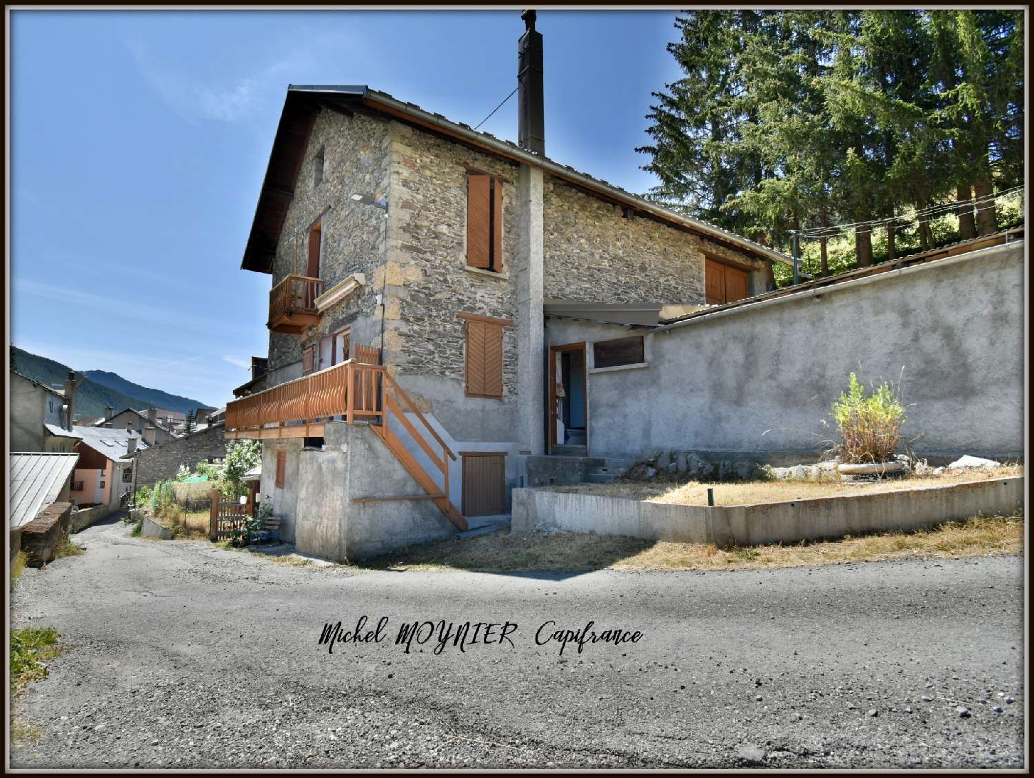 for sale house Aiguilles Hautes-Alpes 2