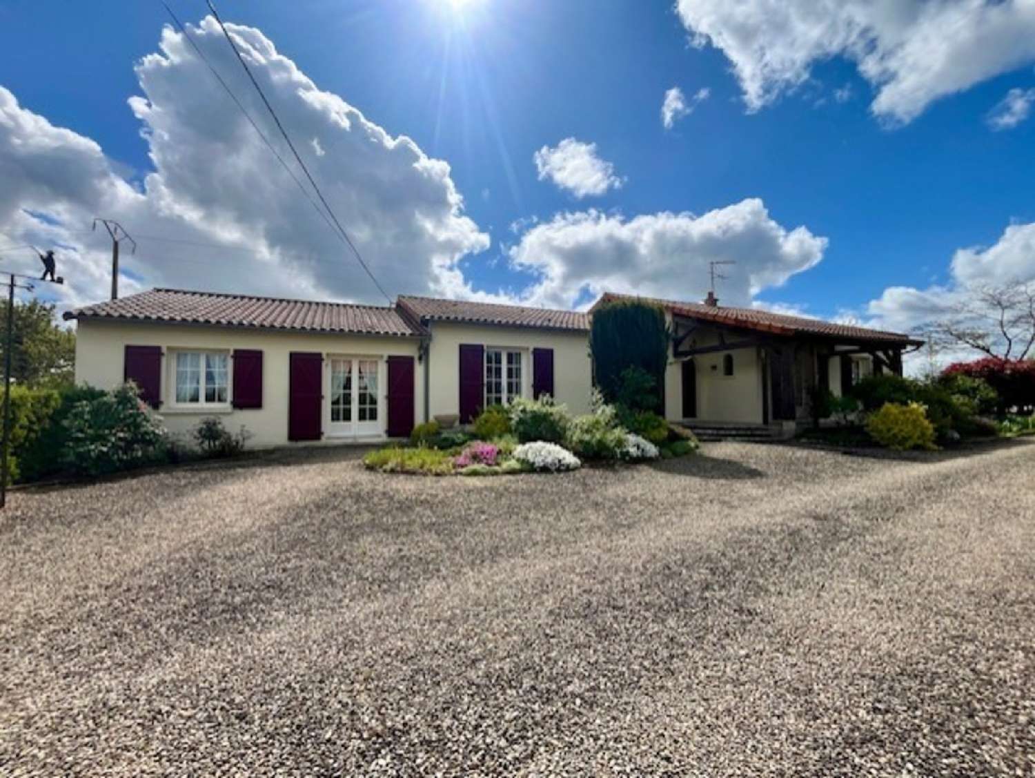 te koop huis Airvault Deux-Sèvres 2