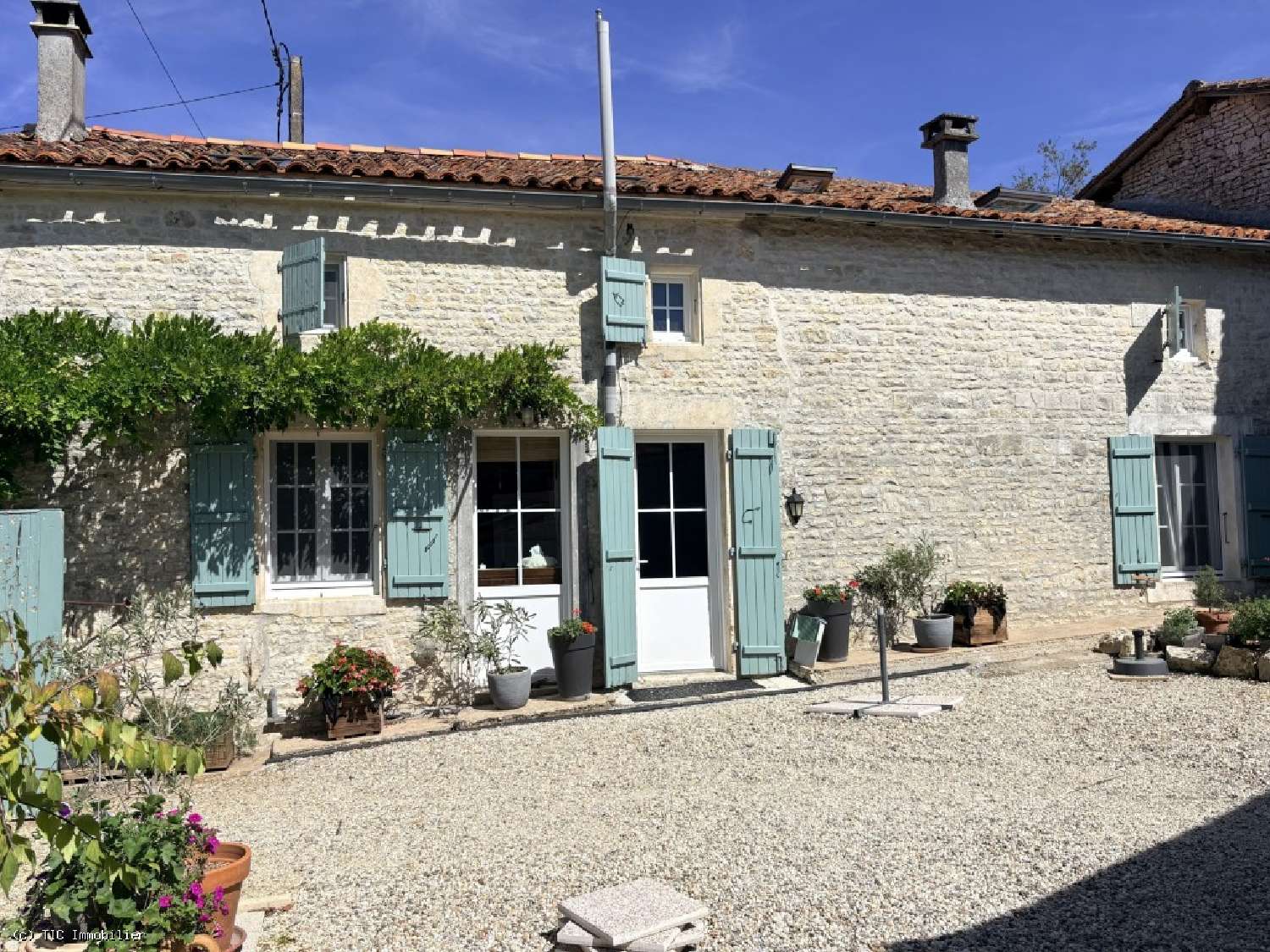 à vendre maison Aunac Charente 1