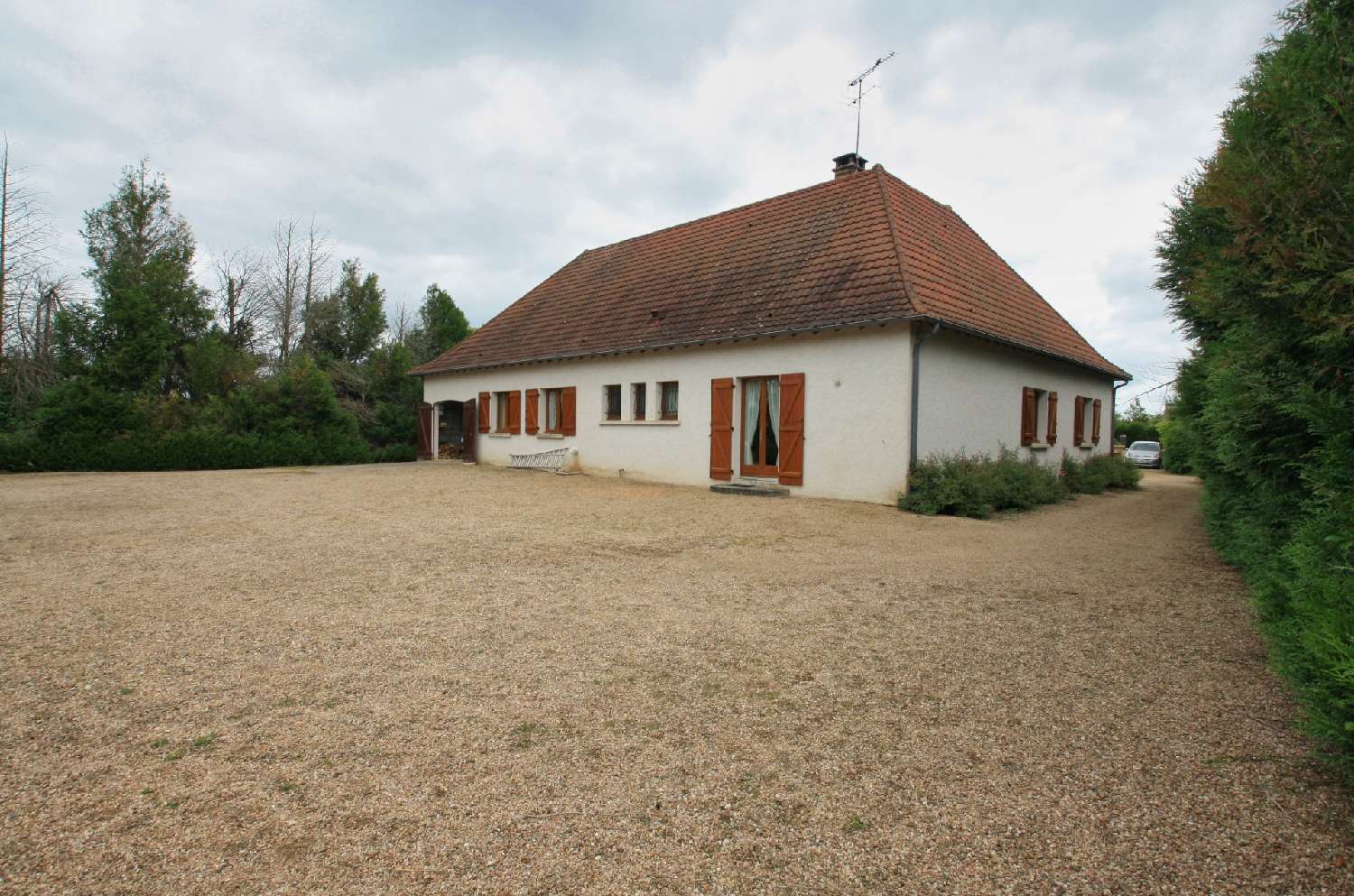 for sale house Beaulon Allier 4