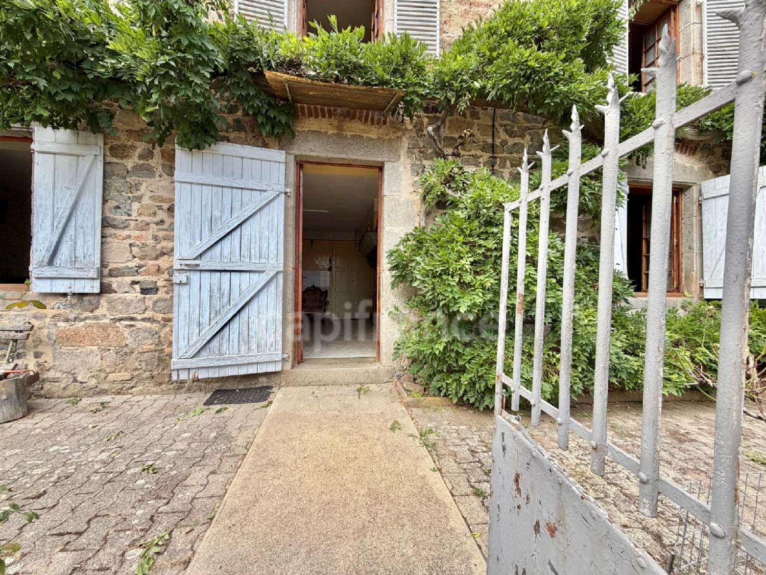 à vendre maison Champoly Loire 3