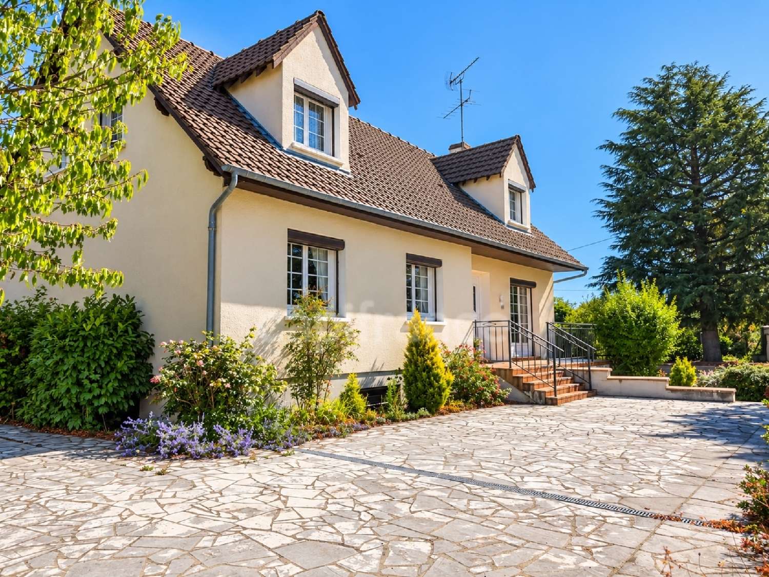  à vendre maison Châteauneuf-sur-Loire Loiret 2