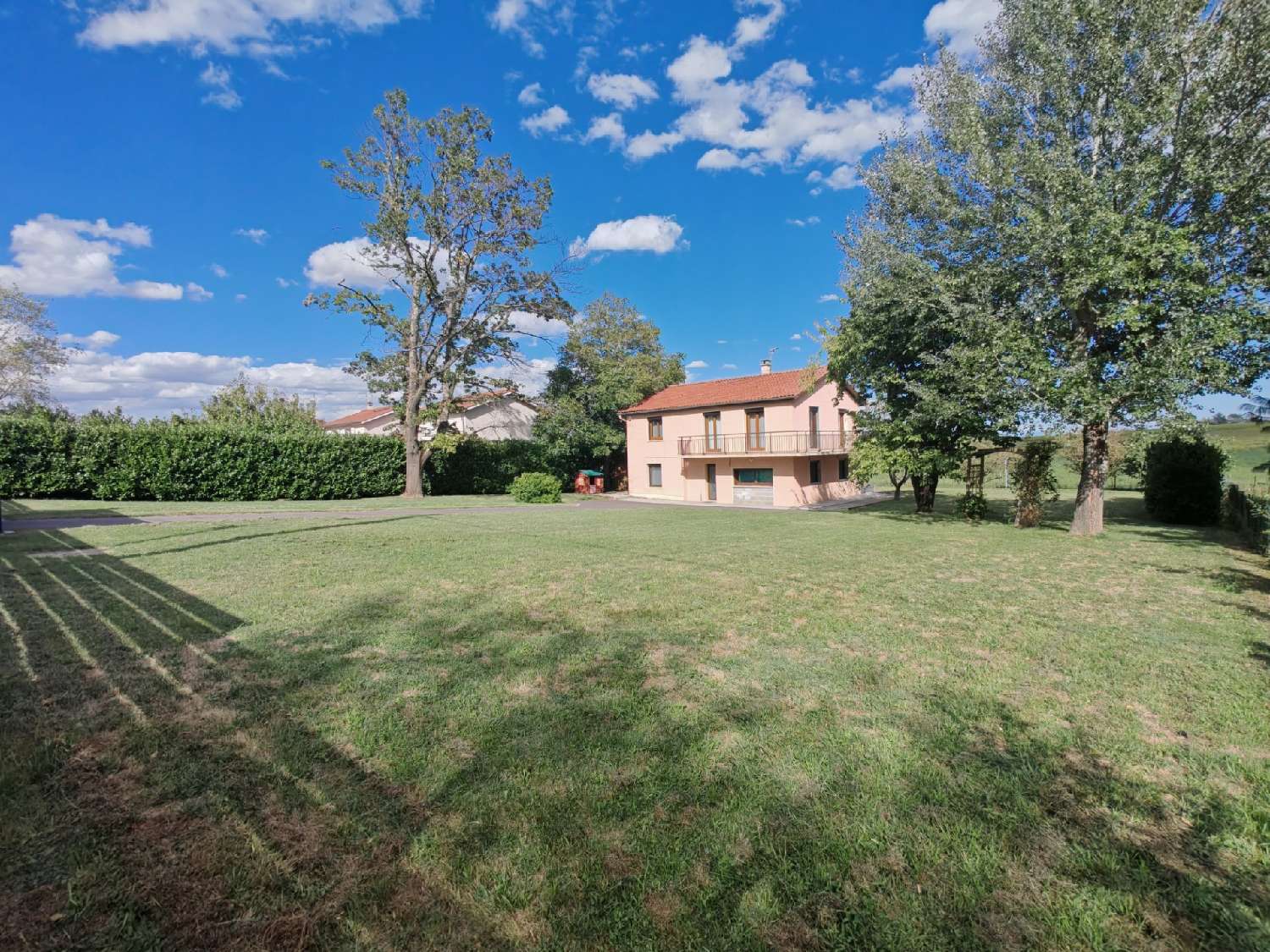 à vendre maison Chuzelles Isère 1