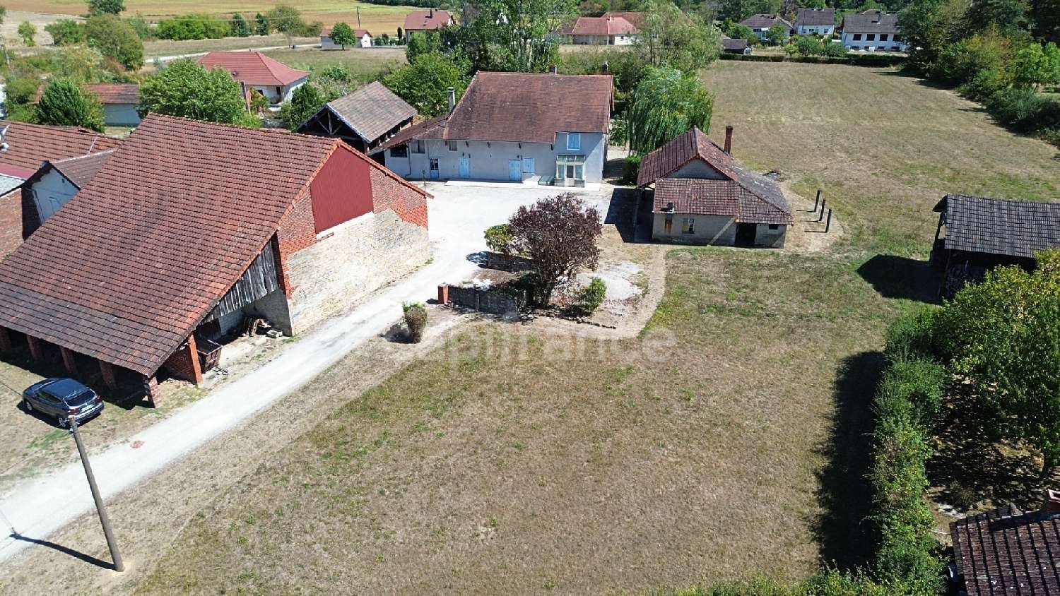 te koop huis Commenailles Jura 3
