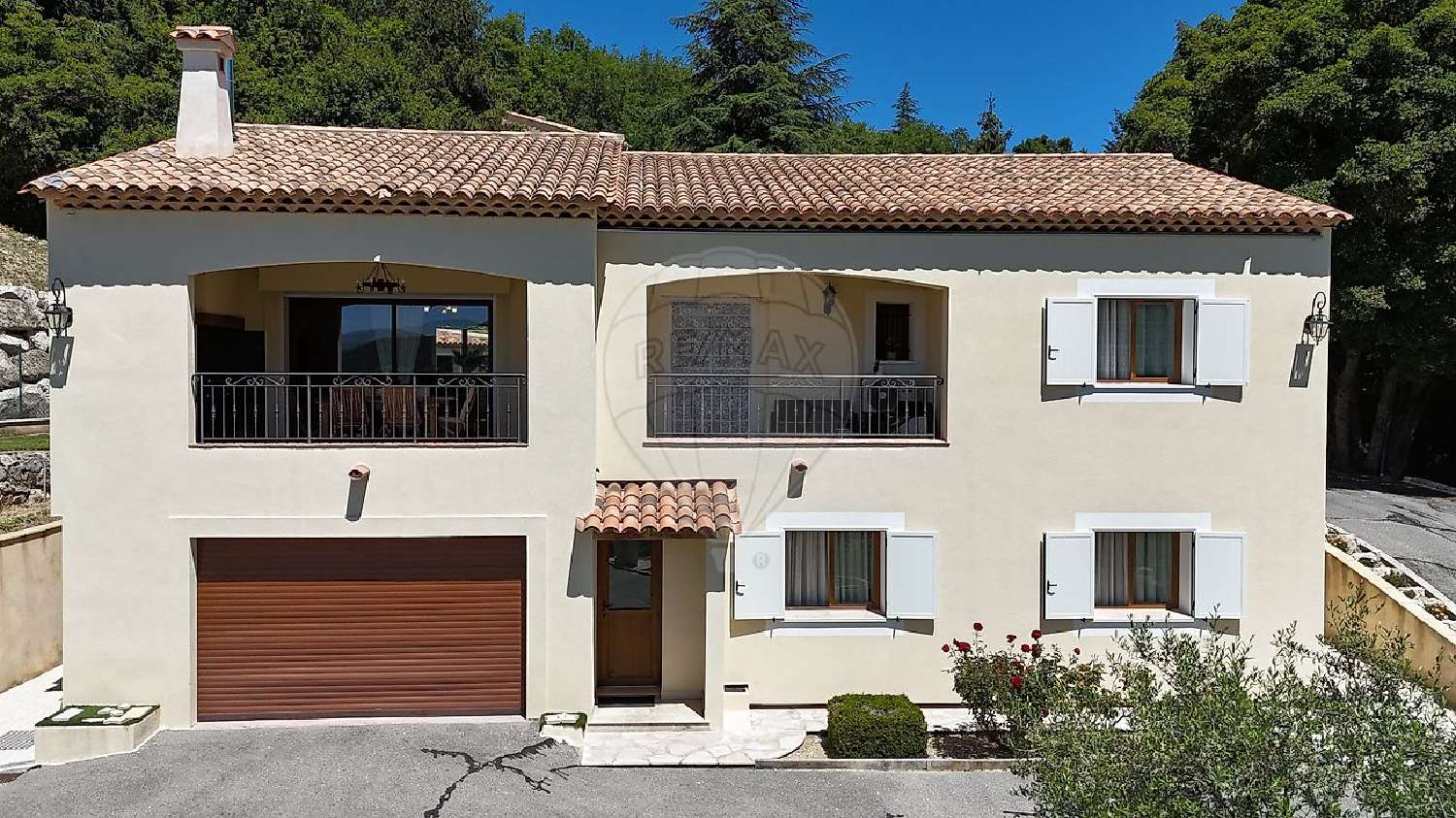 à vendre maison Coursegoules Alpes-Maritimes 2