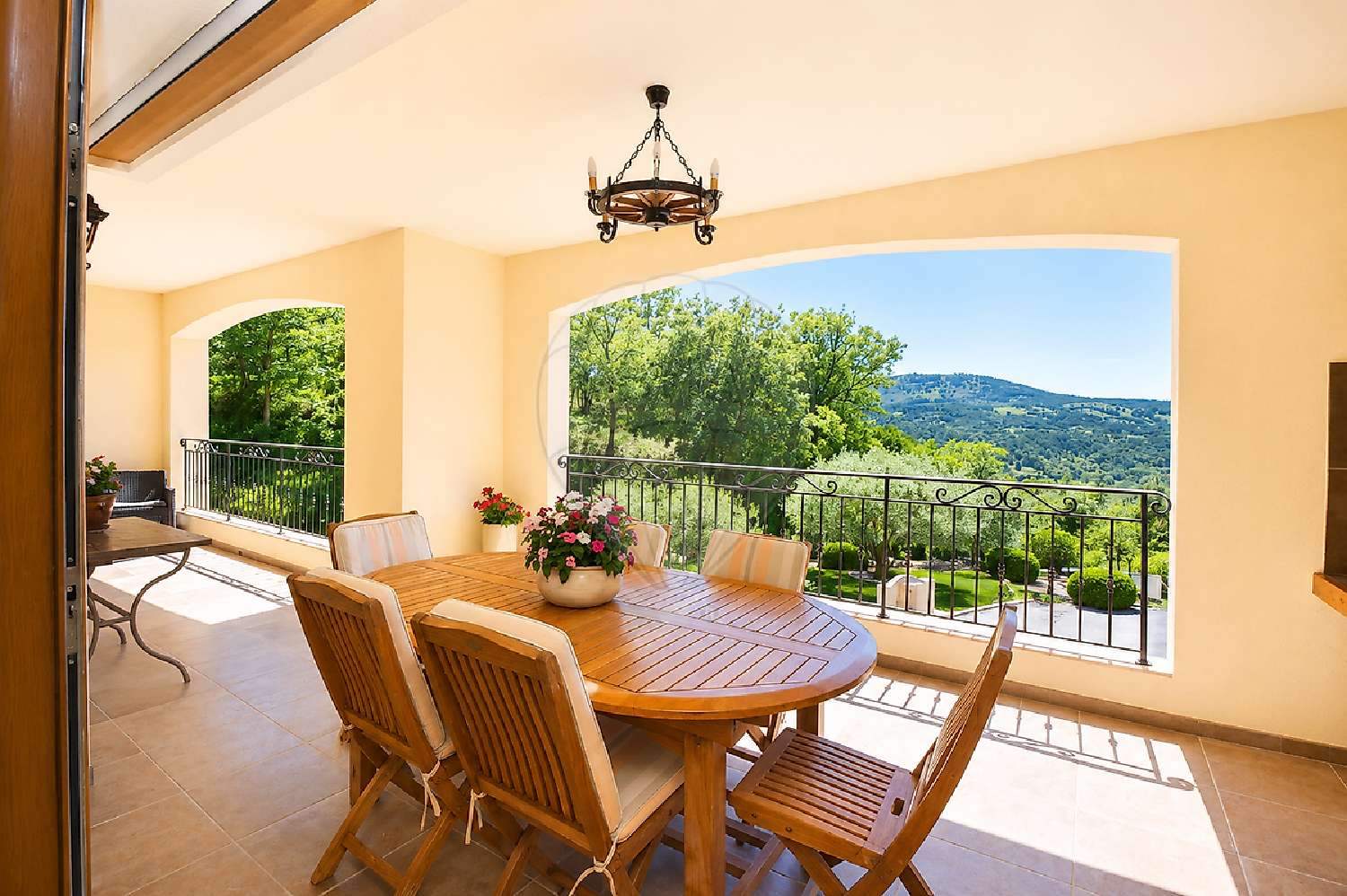 à vendre maison Coursegoules Alpes-Maritimes 5