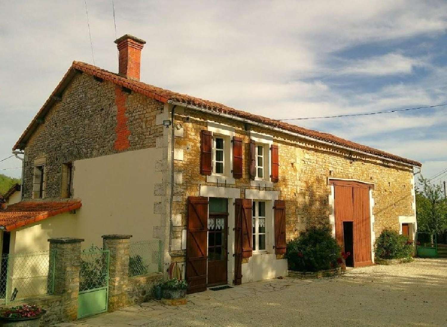 te koop huis Couture Charente 2