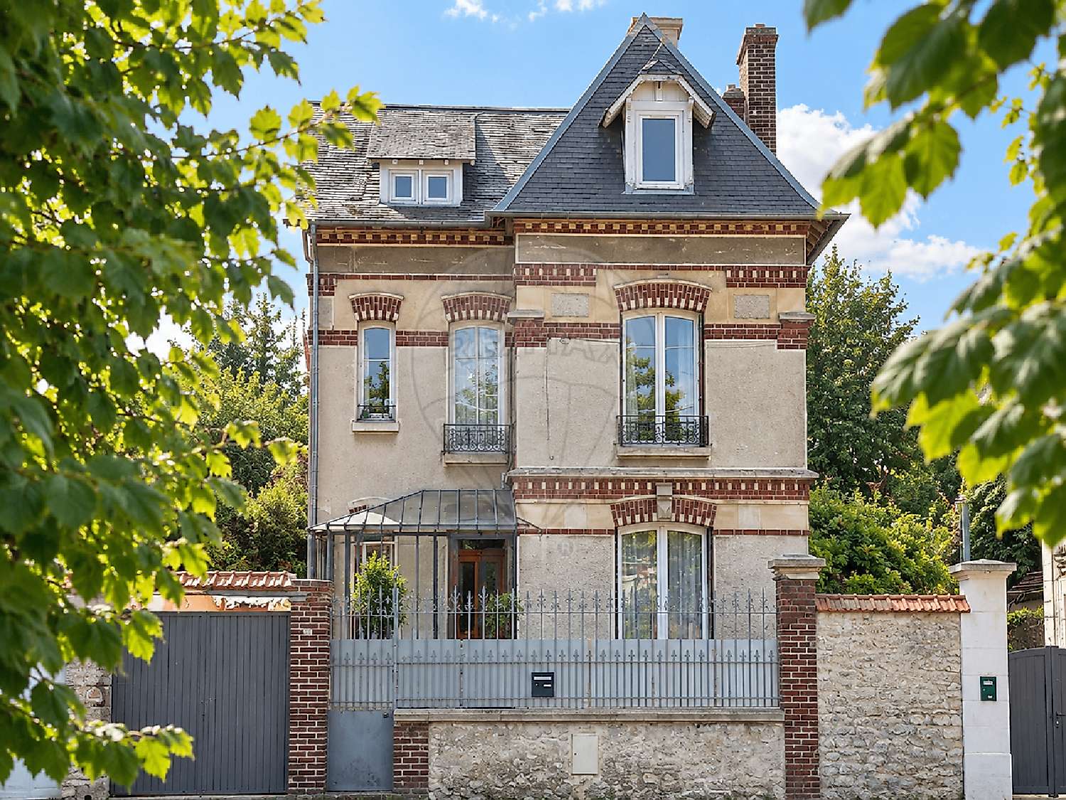 for sale house Crépy-en-Valois Oise 1