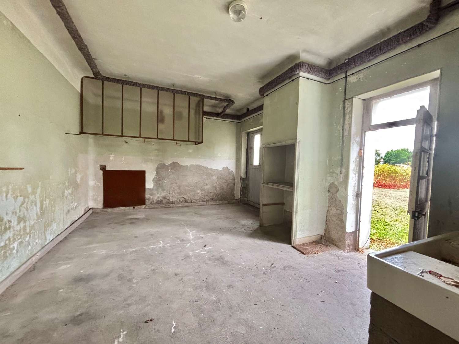 for sale house Cuffy Cher 6