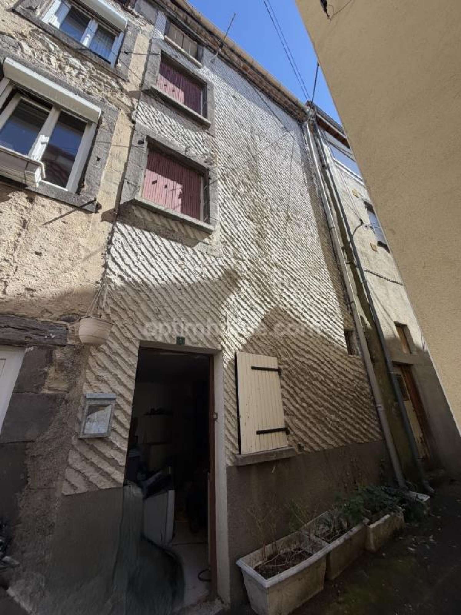 à vendre maison Dallet Puy-de-Dôme 1
