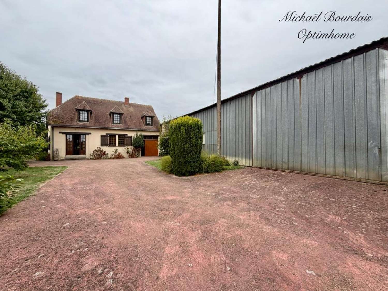  for sale house Dissé-sous-le-Lude Sarthe 3