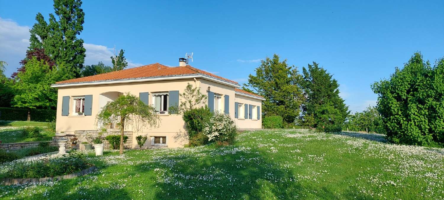 te koop huis Fontenay-le-Comte Vendée 1