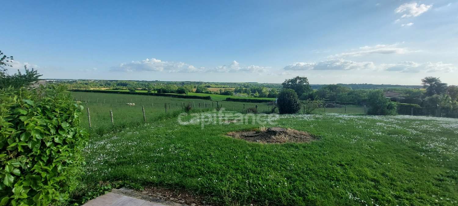 te koop huis Fontenay-le-Comte Vendée 2