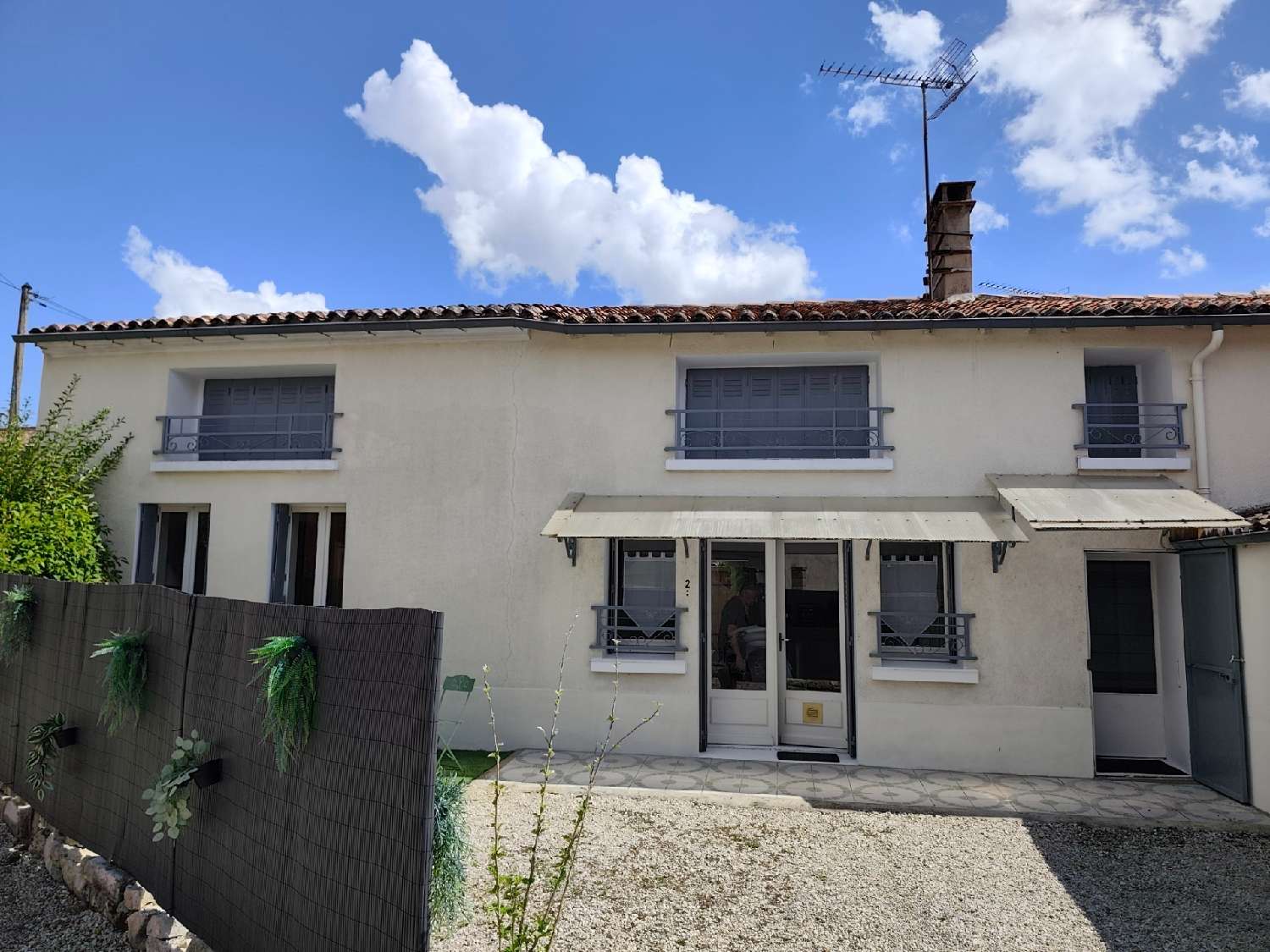 te koop huis Julienne Charente 2