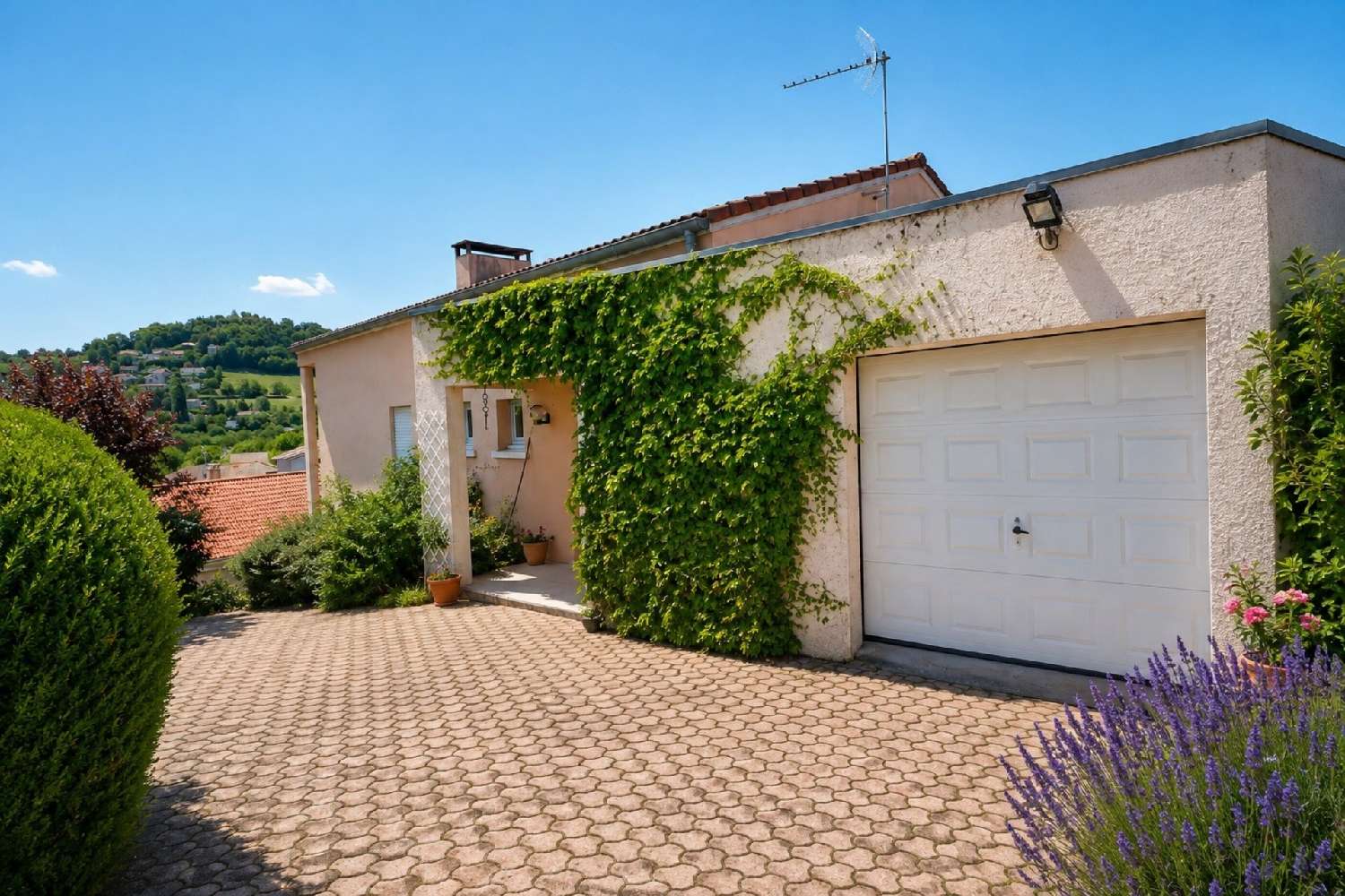 en venta casa L'Étrat Loire 1