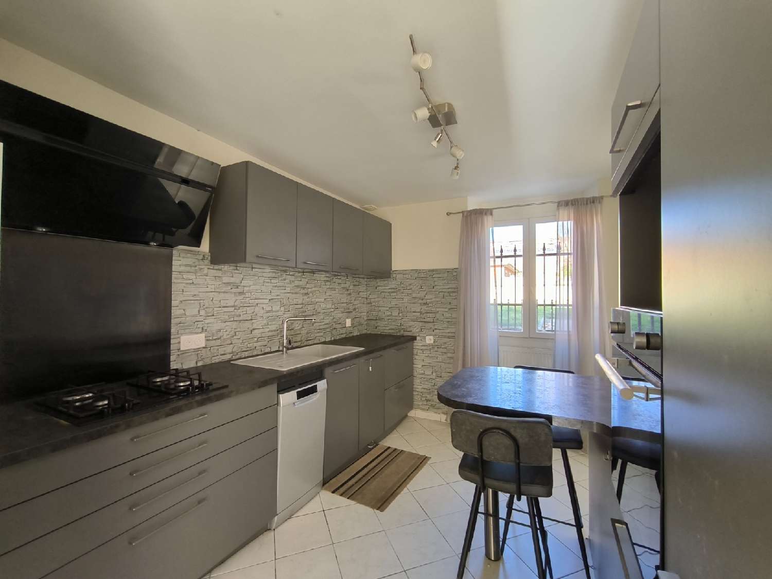 à vendre maison La Flachère Rhône 5