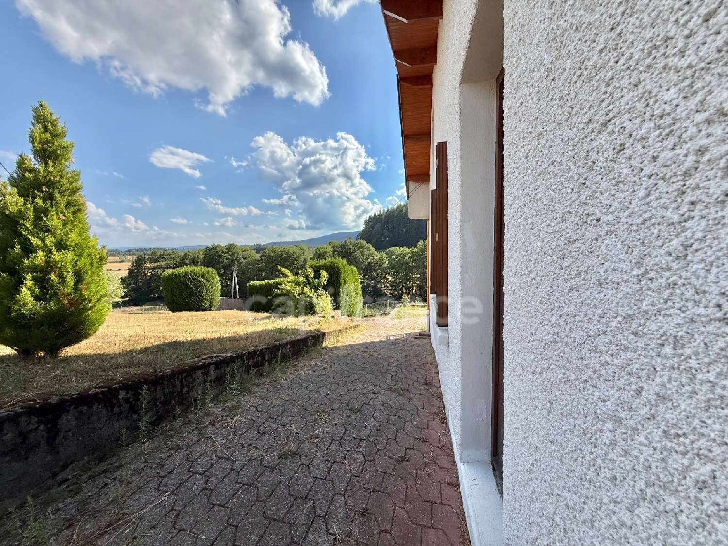  à vendre maison La Tuilière Loire 2