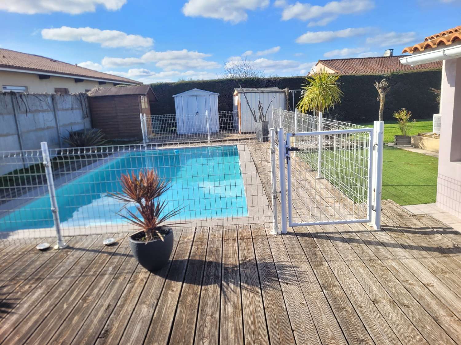 for sale house Lamarque Gironde 3