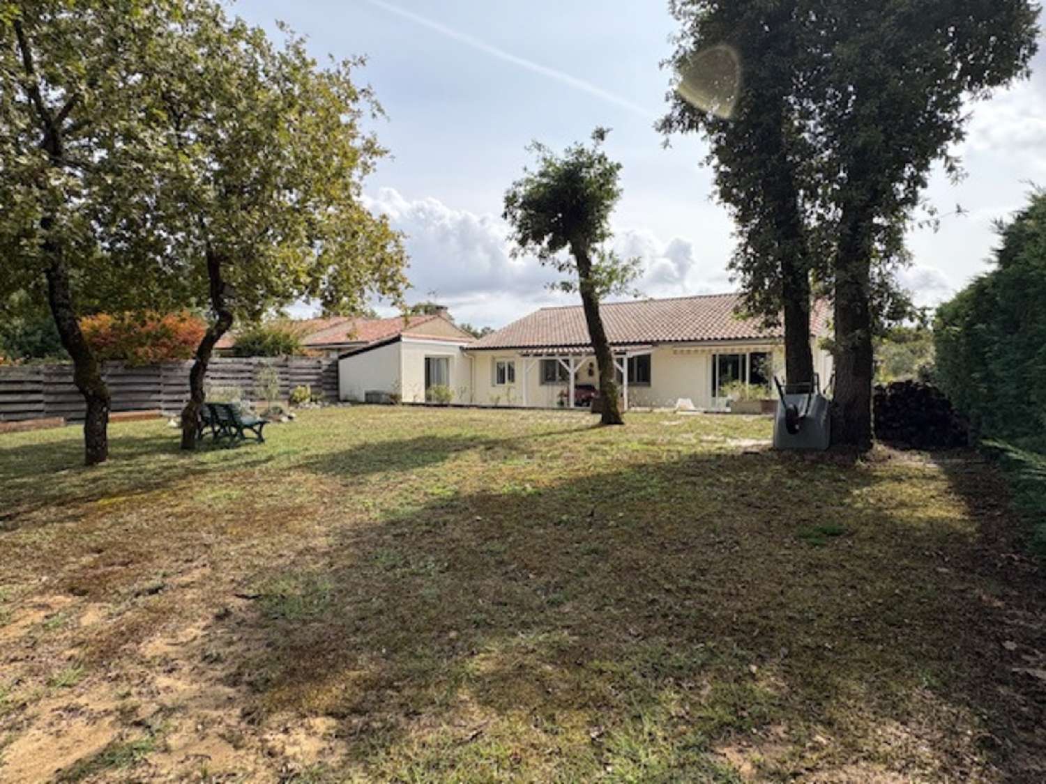  for sale house Le Haillan Gironde 2