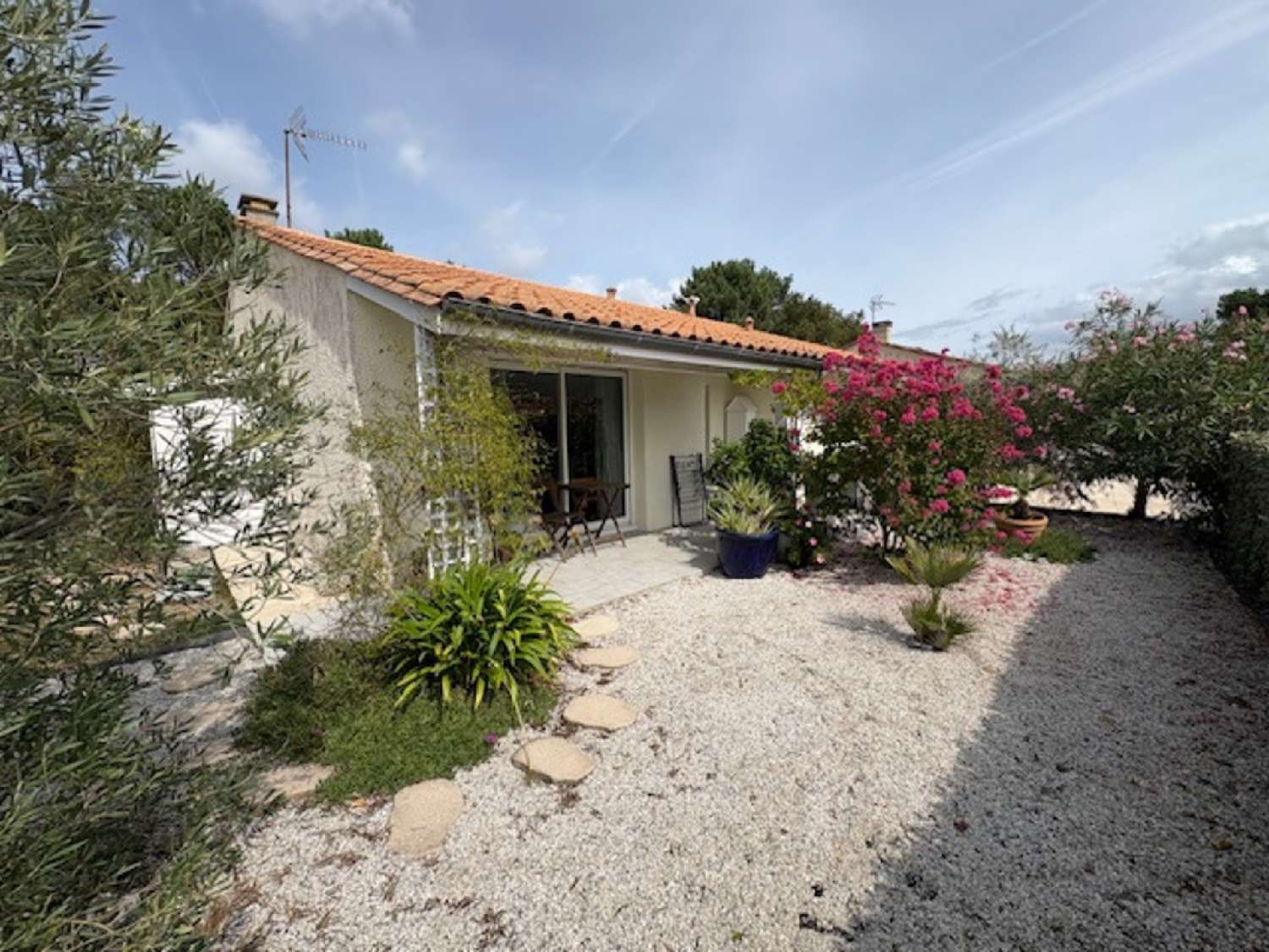  for sale house Le Haillan Gironde 3