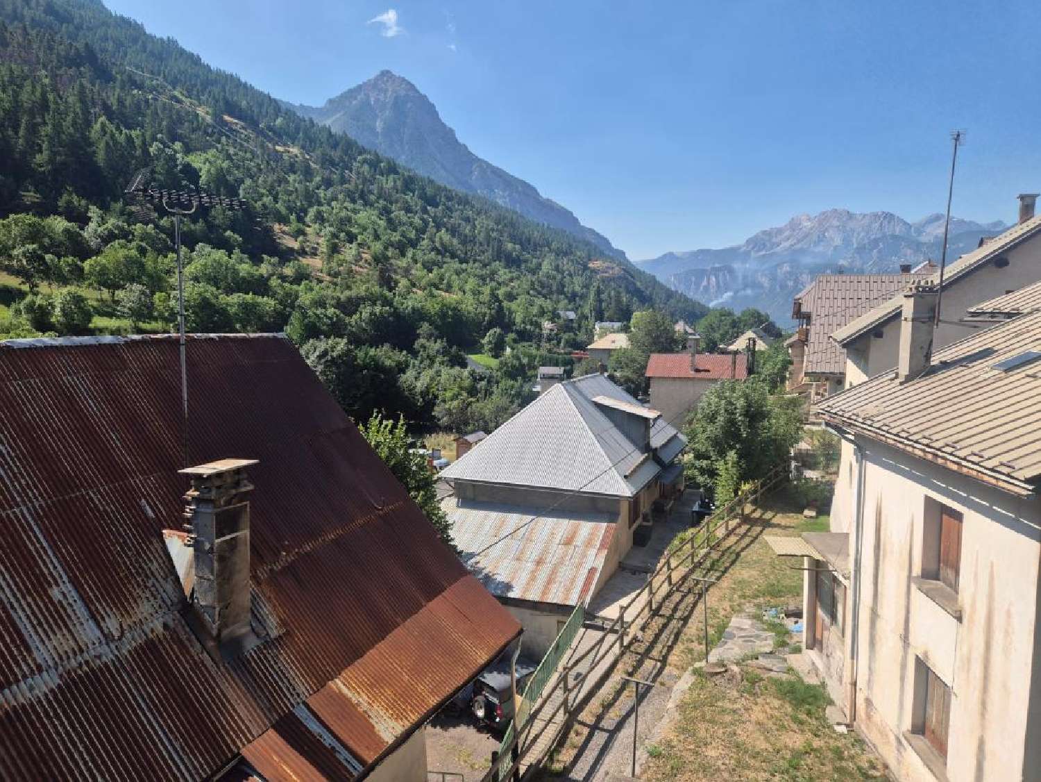 for sale house Les Vigneaux Hautes-Alpes 2