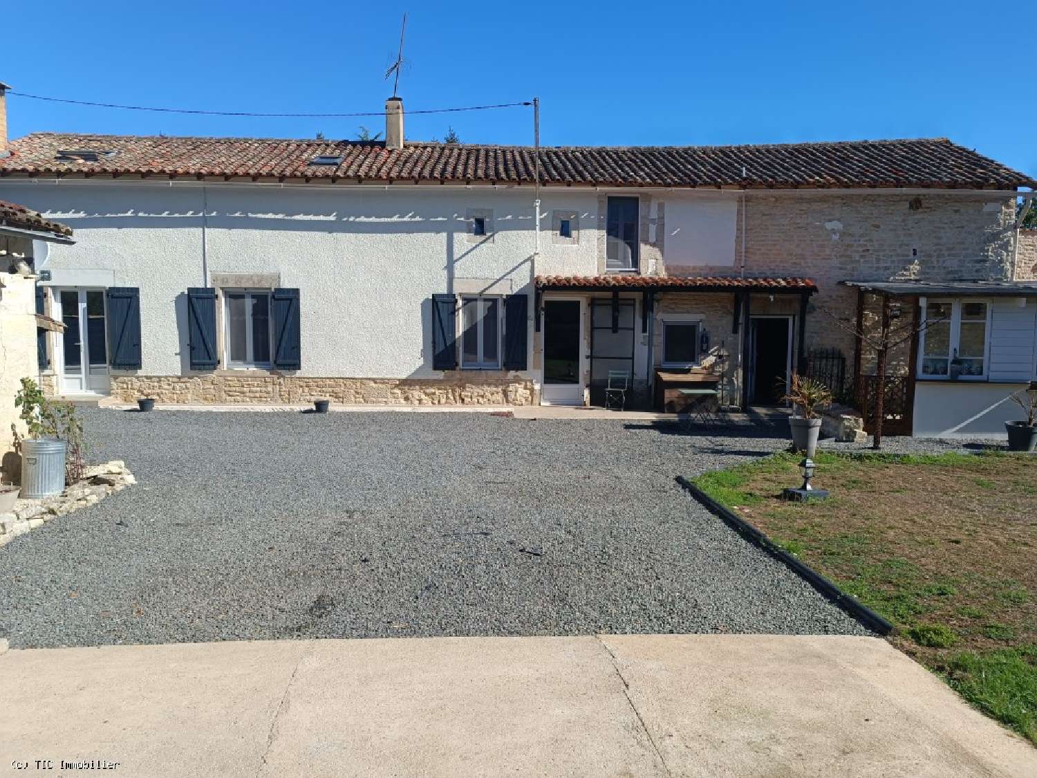 for sale house Loubillé Deux-Sèvres 1