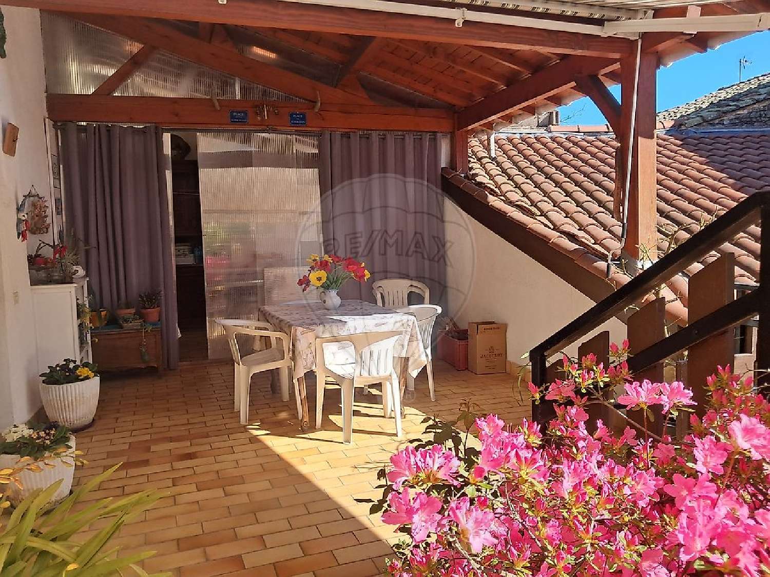 te koop huis Lucenay Rhône 2